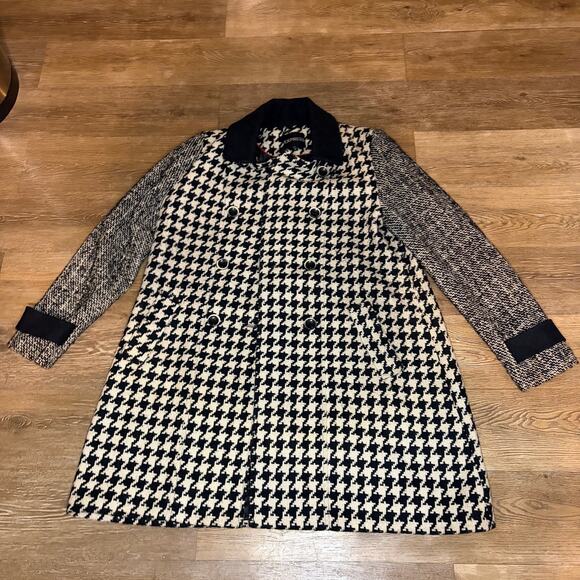 Express Women’s Houndstooth Coat - Size Medium - Picture 3 of 14